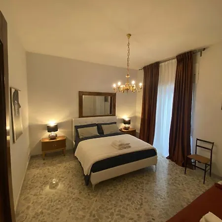 Apartment Intero 4 Da Letto 3 Bagni 12 Posti Letto Cado Dalle Nubi *